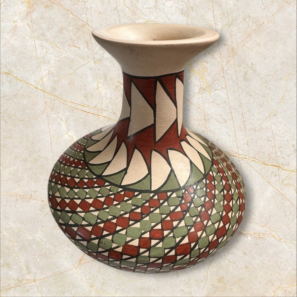 Vintage Mata Ortiz Pottery Signed By Chela Acosta